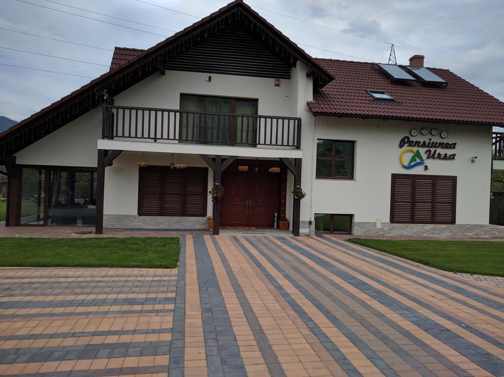 Pensiunea Ursa Hotell Bistrita Bargaului Exteriör bild