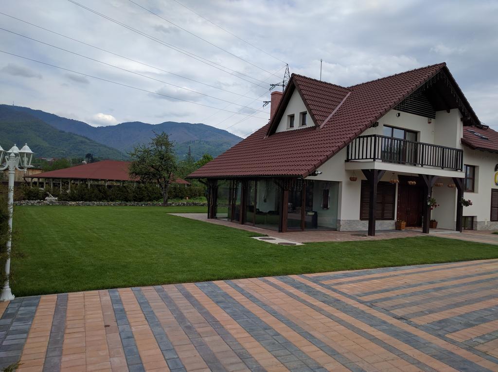 Pensiunea Ursa Hotell Bistrita Bargaului Exteriör bild
